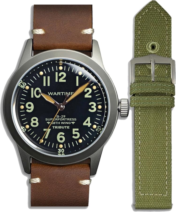 WTI WORLD TIME INTERNATIONAL Montre d'aviateur Militaire Inspirée par Le A-11 de la Seconde Guerre Mondiale : Édition Vintage Limitée et Numérotée pour Collectionneurs avec Extras Inclus